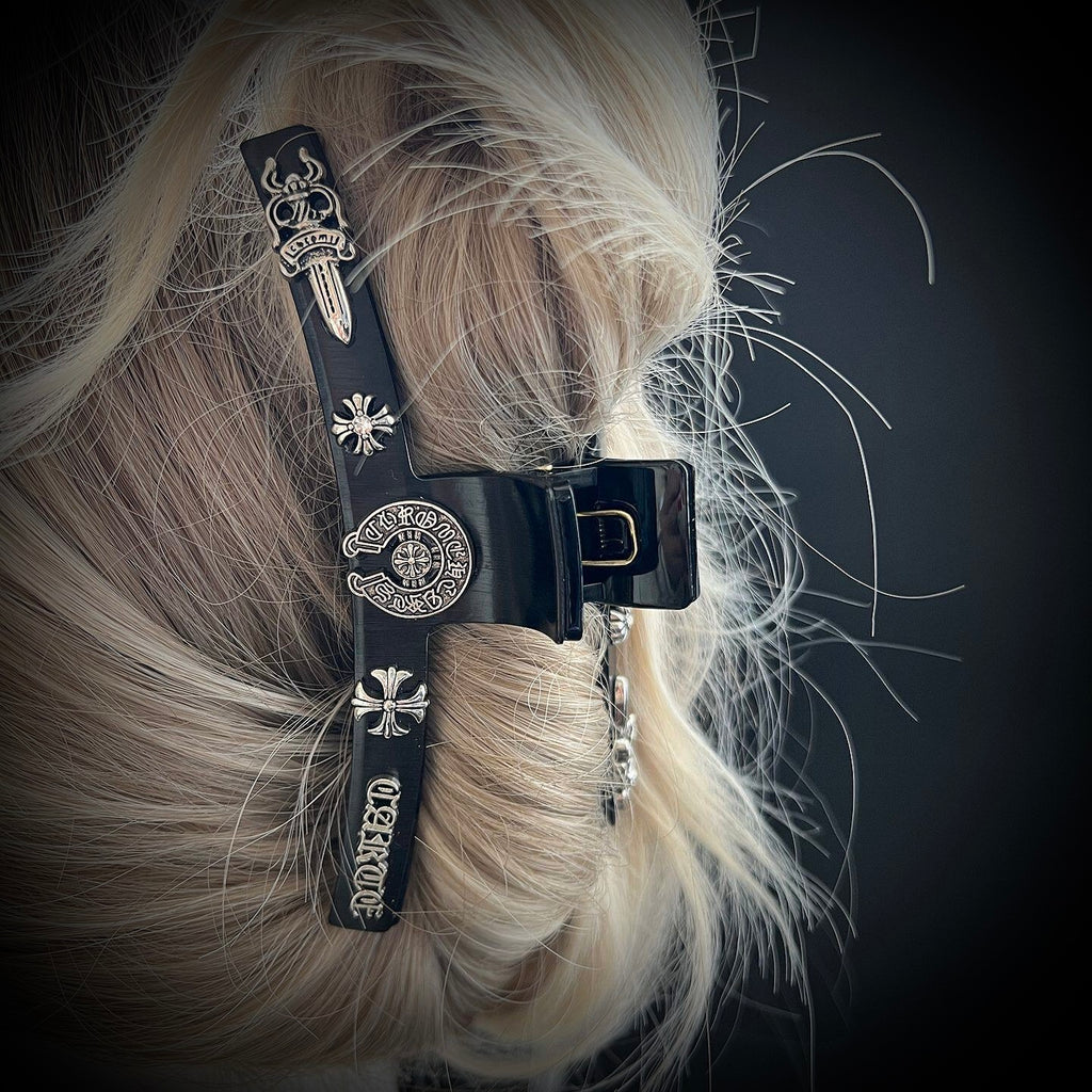 Luxe Brushed Metal Goth Claw Clip - Black & Silver