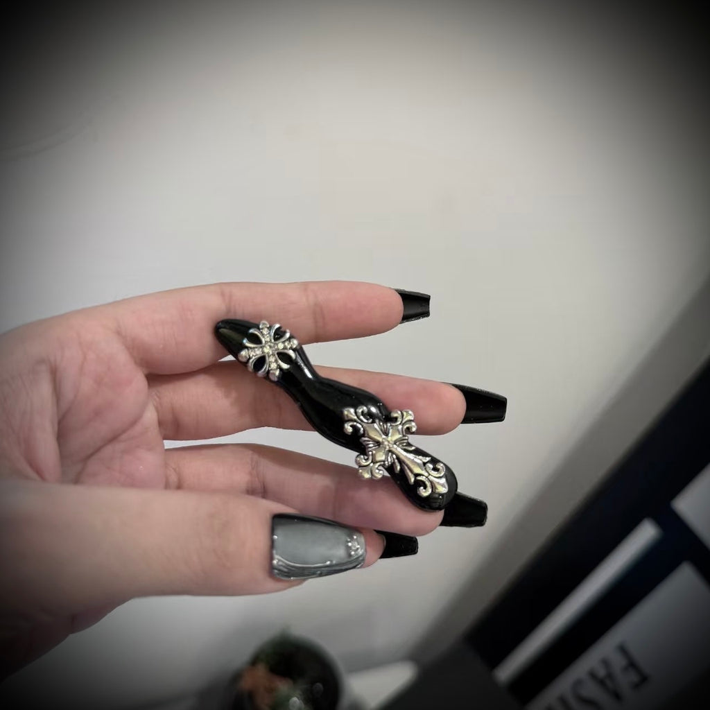 Glossy Twissy Hair Clip - Black & Ivory