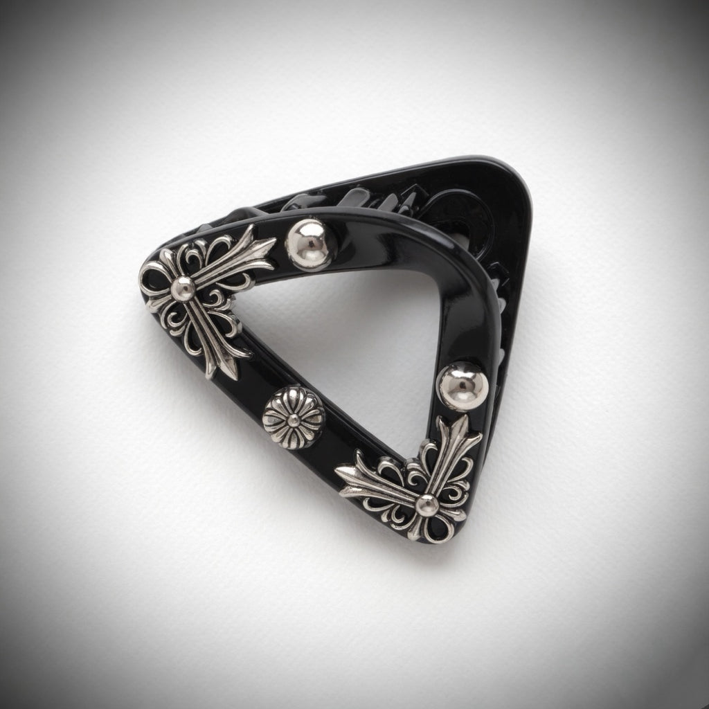 Mordern Triangle Smokey Medium Claw