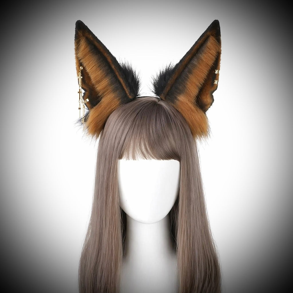 Noir Urban Fox Phantom Halo