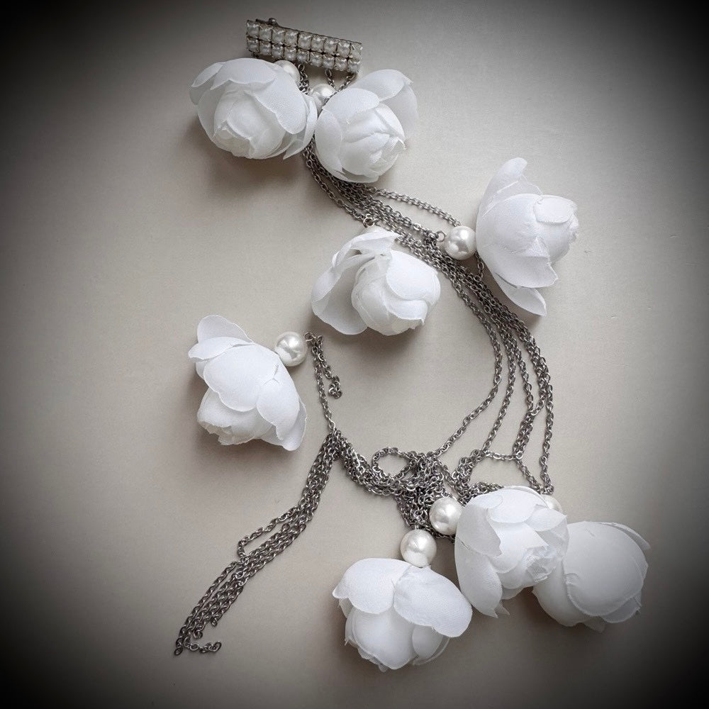 Bloomveil Adornment