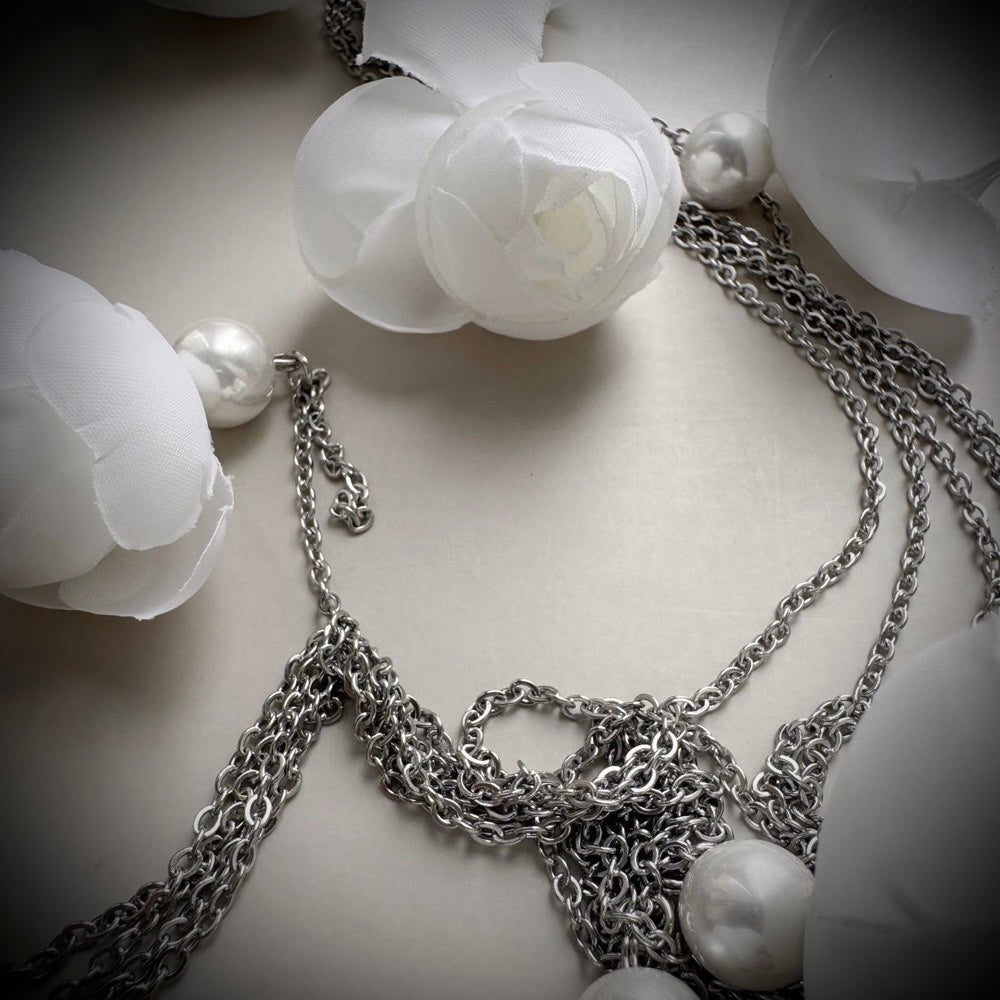 Bloomveil Adornment